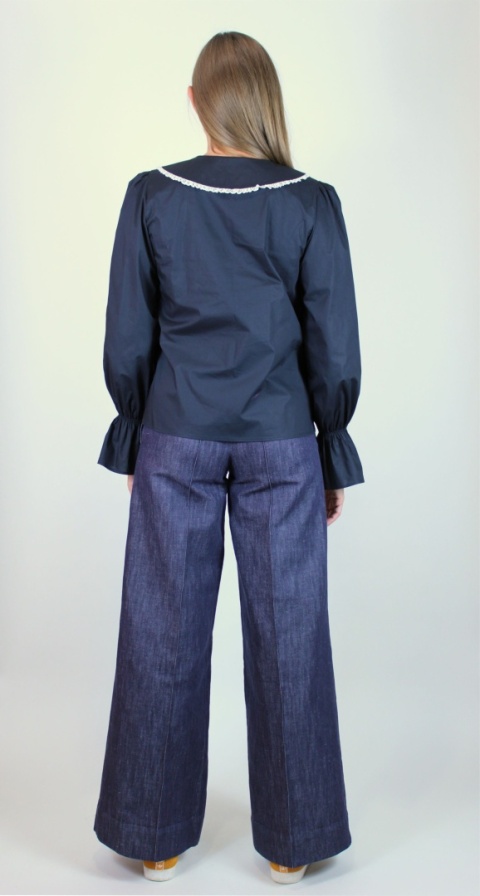 Koszula bawełniana z kołnierzem w kolorze czarnym